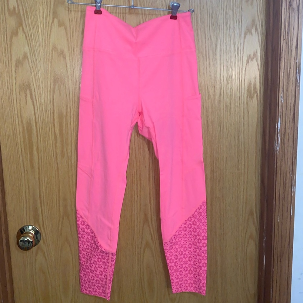ZYIA Active Neon Flower Power Luxe Hi-Rise 7/8 24”        size 6-8